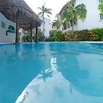 3 Bedroom Condo With Pool - Los Lirios Playacar Phase Ll - Melrose Place