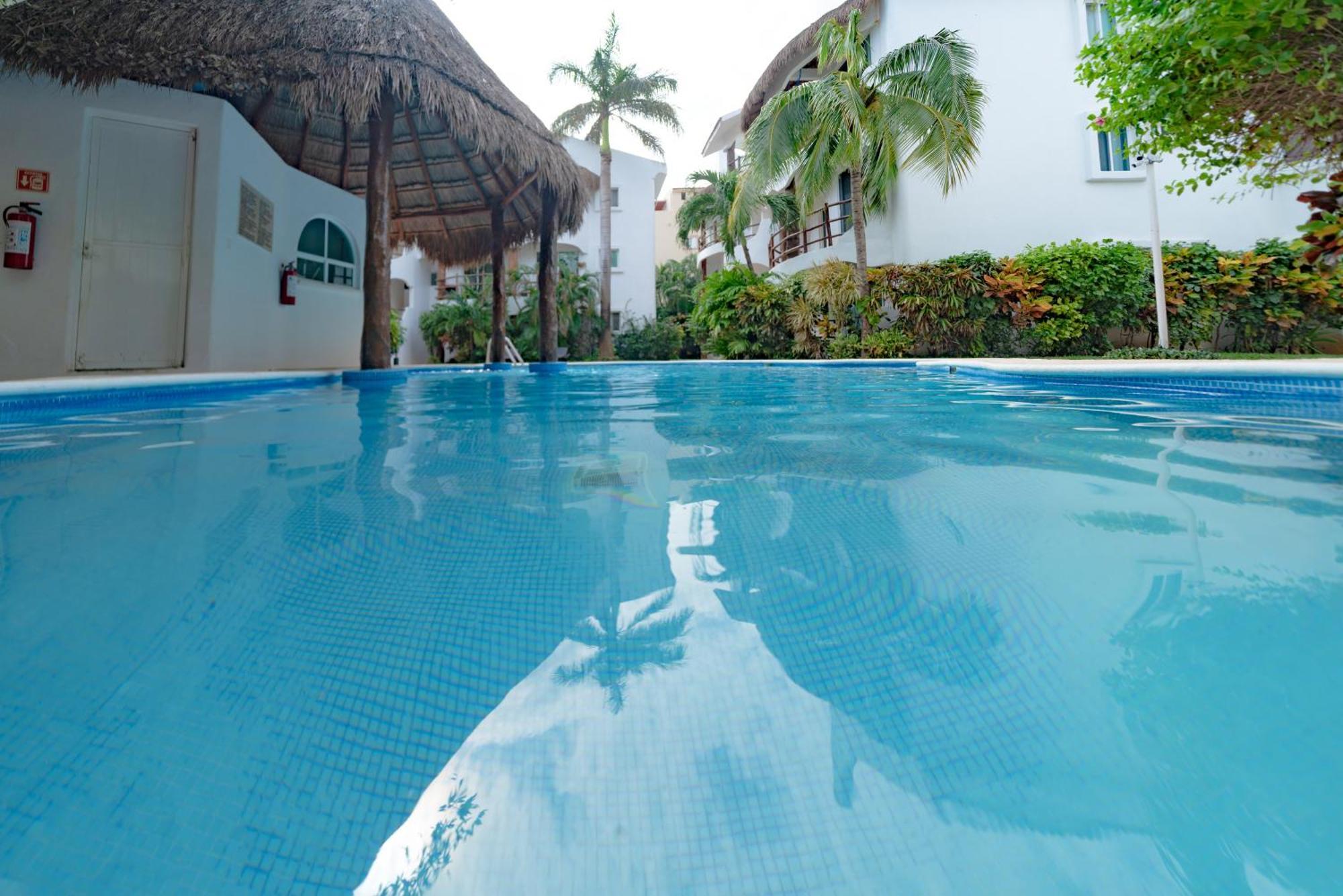 3 Bedroom With Pool - Lirios Playacar Phase Ll - Melrose Place